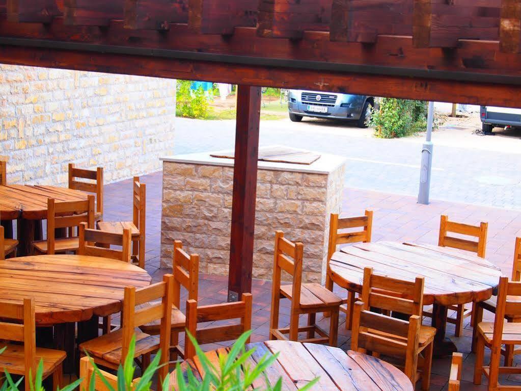 Lando Resort Kampor エクステリア 写真